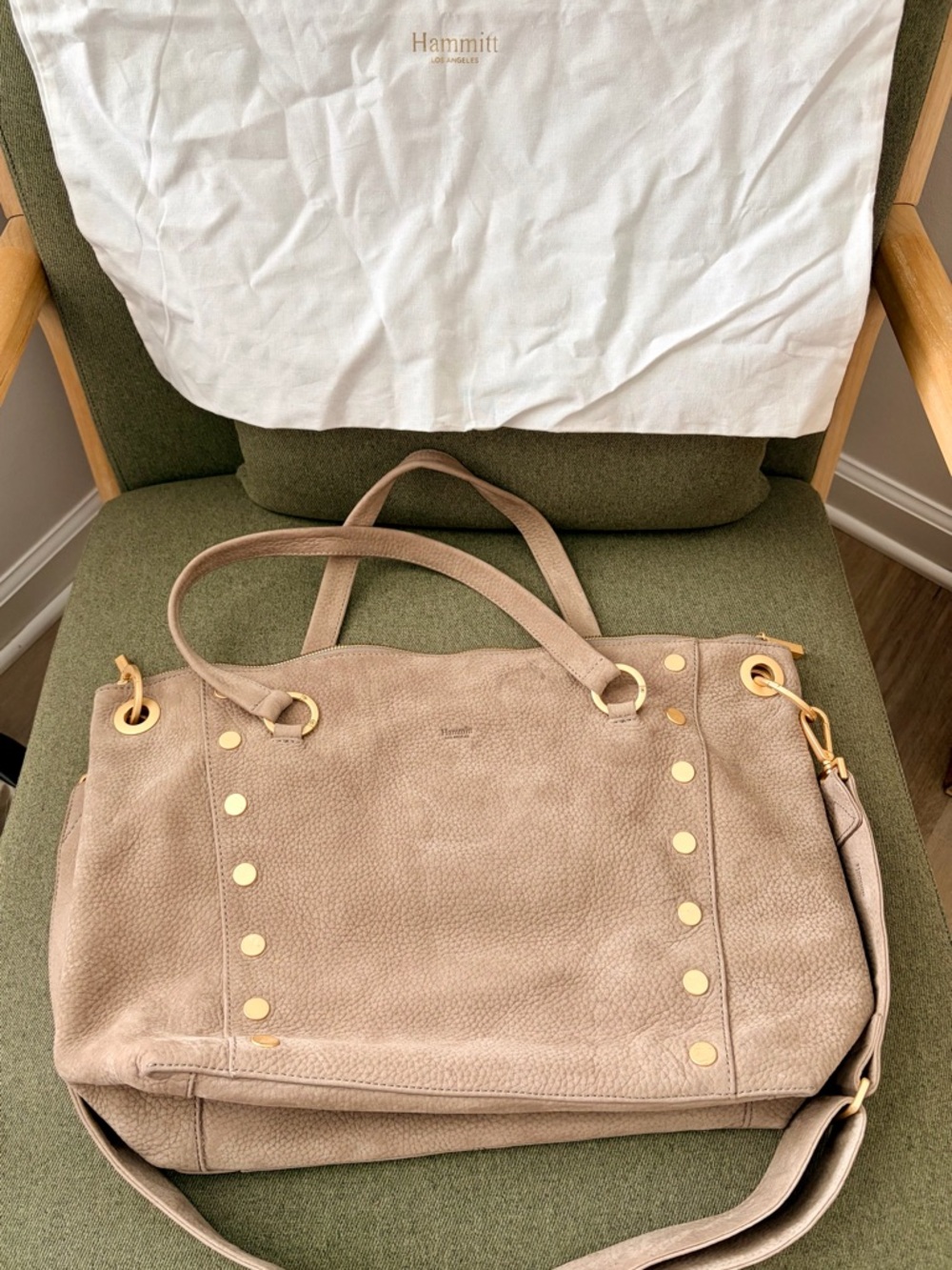 Hammitt Daniel Medium Pebbled Taupe suede leather bag with gold hardware - Picture 2 of 8